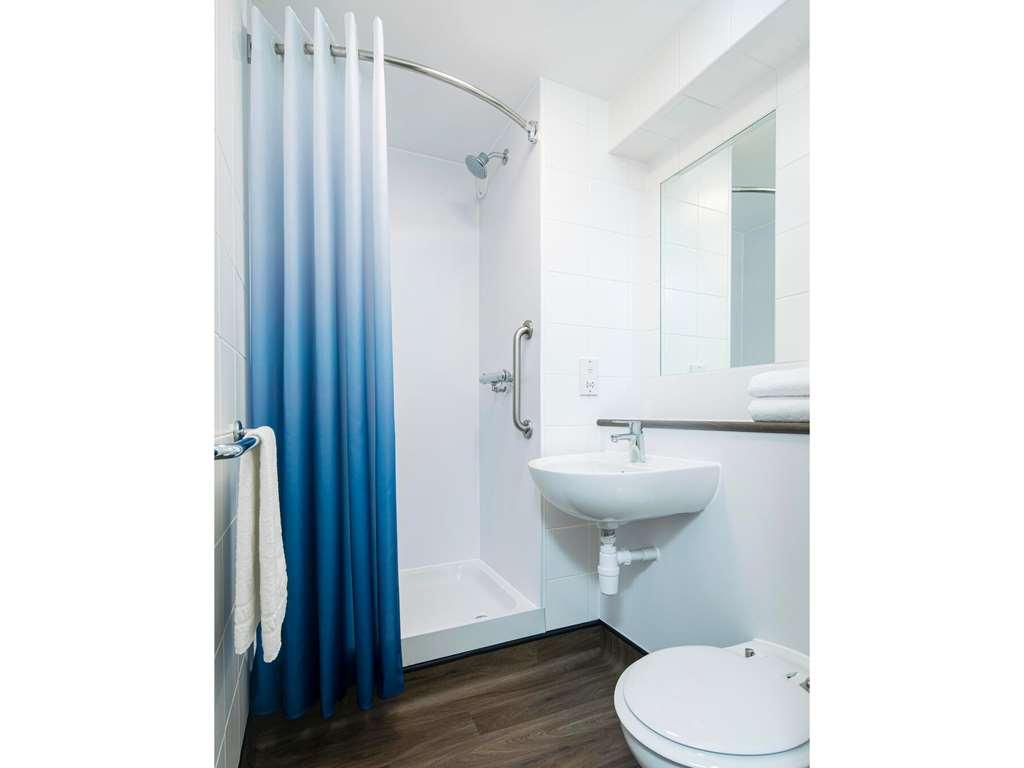 Travelodge London City Airport Oda fotoğraf
